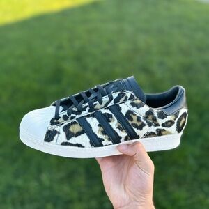 Adidas superstar 82 leopard print